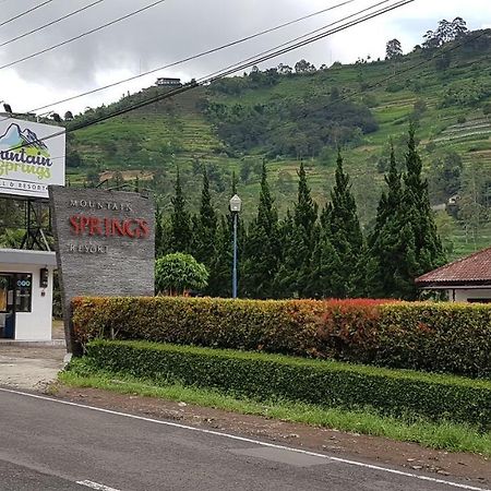 New Mountain Springs Hotel & Resort 伦邦 外观 照片